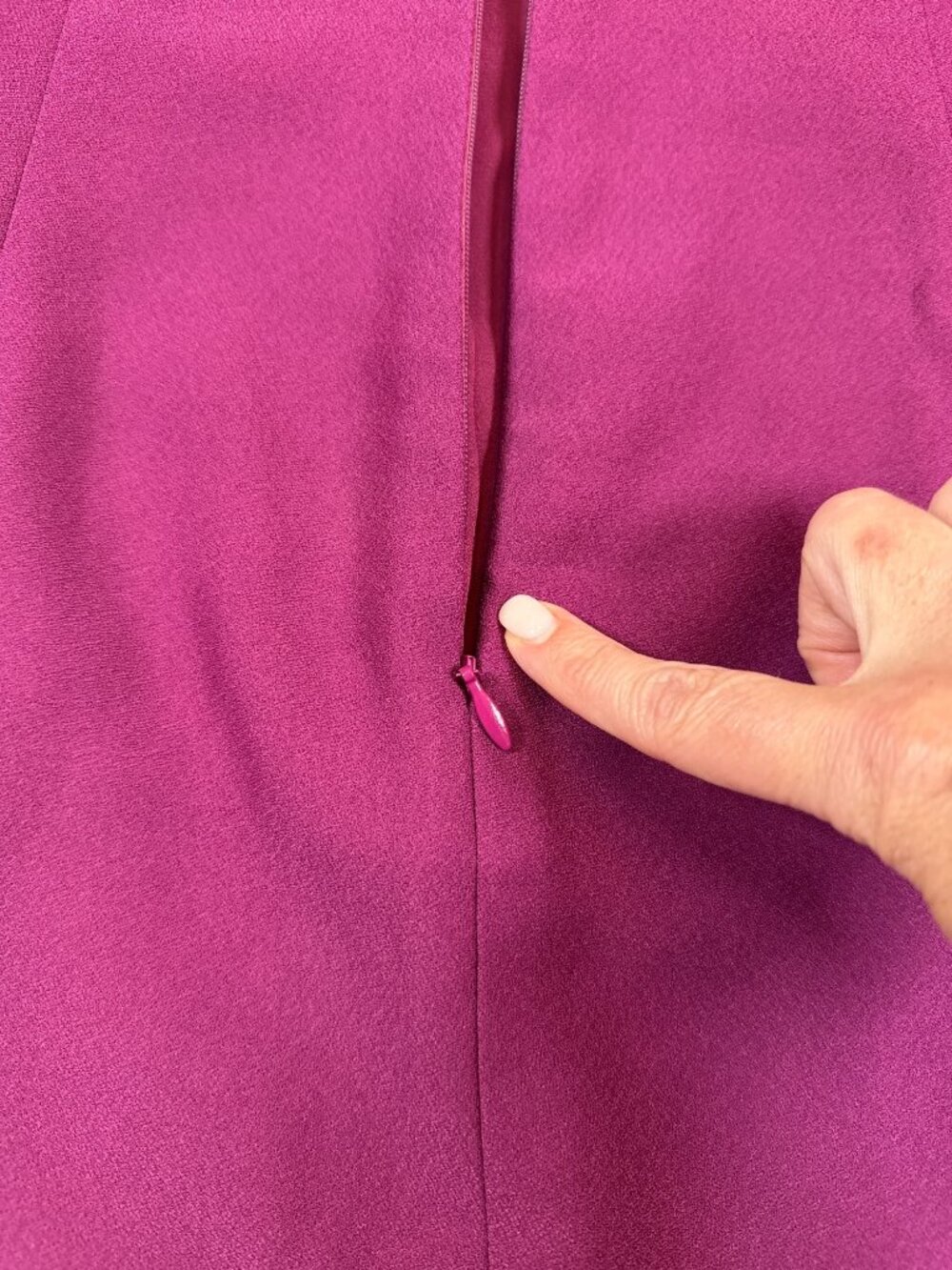 Rebecca Minkoff Magenta Wrap Dress Size 4 Short Sleeve Back Zip FLAW (MM670) - Picture 11 of 11